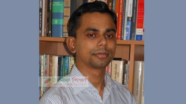 সড়ক দুর্ঘটনায় বিশ্ববিদ্যালয় শিক্ষকের মৃত্যু | বিশ্ববিদ্যালয় নিউজ 