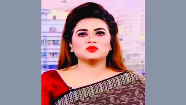 সংবাদ পাঠিকা তৃণার বিরুদ্ধে স্বামীর যৌতুক মামলা 