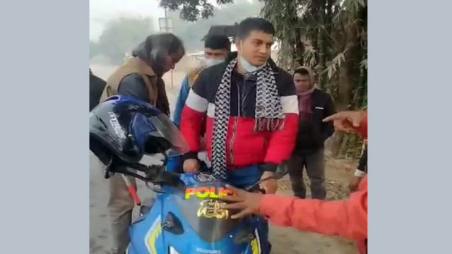 ৭০ বোতল ফেনসিডিলসহ কনস্টেবল আটক | বিবিধ নিউজ 