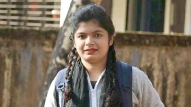 গলায় ফাঁস দিয়ে রাবি ছাত্রীর আত্মহত্যা | বিশ্ববিদ্যালয় নিউজ 