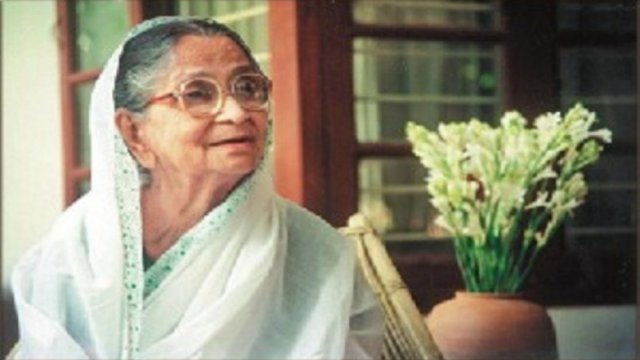 নারী অধিকার প্রতিষ্ঠায় পথিকৃৎ কবি সুফিয়া কামাল 