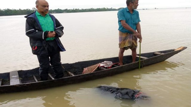 হাওরের পানিতে ভাসছিলো মা-ছেলের নিথর দেহ 