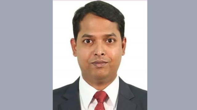 বসে বসে বেতন নিচ্ছেন উপানুষ্ঠানিক শিক্ষা ব্যুরোর ২৫১ কর্মকর্তা | বিবিধ নিউজ 