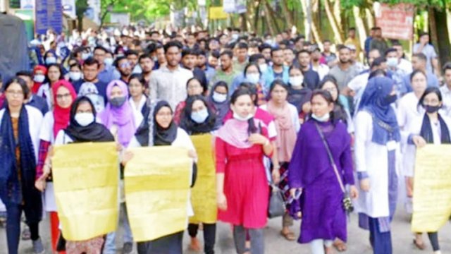 আবারও ধর্মঘটে ওসমানী হাসপাতালের ইন্টার্ন চিকিৎসকরা 