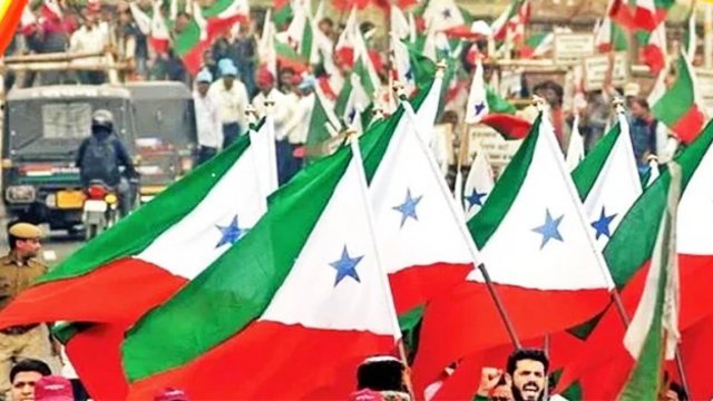 নৌকাবাইচ দেখতে ধরলা পাড়ে উপচে ভিড় | বিবিধ নিউজ 