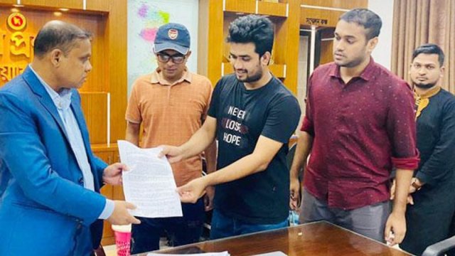 ৫৮ হাজার প্রাথমিকের শিক্ষক নিয়োগের দাবিতে মানববন্ধন | স্কুল নিউজ 
