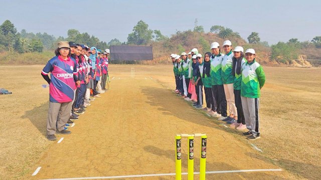 কুবিতে ছাত্রীদের প্রথম আন্তঃহল ক্রিকেট ম্যাচ | বিশ্ববিদ্যালয় নিউজ 